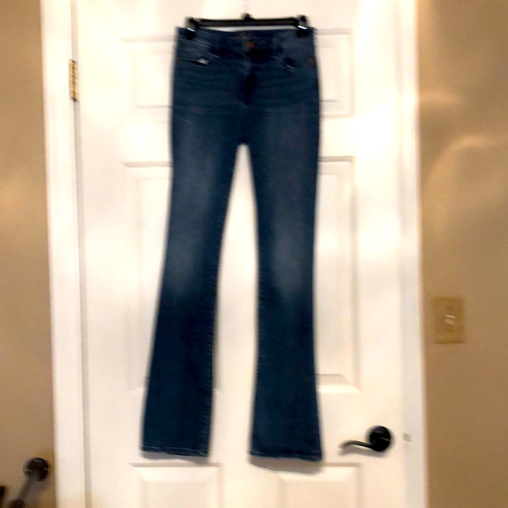 Abercrombie & Fitch Low Rise Skinny Boot.